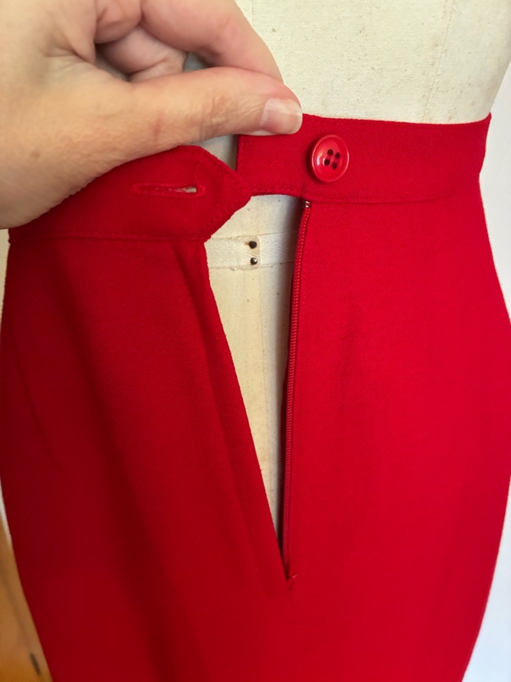 Kasper ASL Red 3 Piece Ensemble “Mad Men” Inspired Rayon Power Suit 60s Vibe - Picture 12 of 16